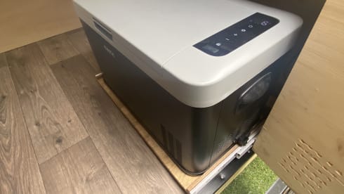 2p Mercedes-Benz campervan from 2006