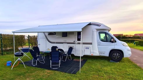 JOPI Campervibes – Onze gezellige gezinscamper staat klaar voor jullie trip! 