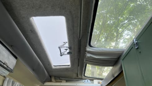 The Northumbrian Rover – 4 berth Land Rover rooftop from 1967