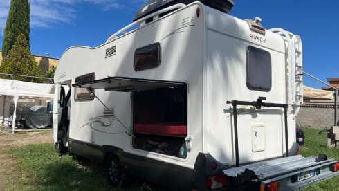 Enzo – Rome Attic 6 places by Enzo