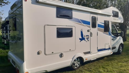 spacious 6 person family camper