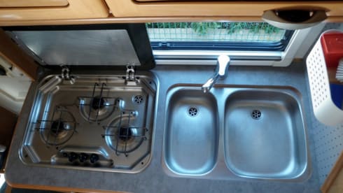 Uma T. - La Diva – Uma T. - La Diva: Hymer 644 Camp 2001