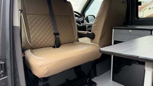 MUll – Camping-car Volkswagen 4 places à partir de 2021