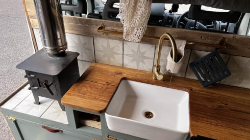 Joy – Log burner campervan 