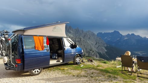 Carloz – * VW California Westfalia - Full option Campervan *