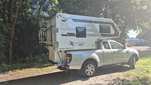 Ford Ranger pick-up camper