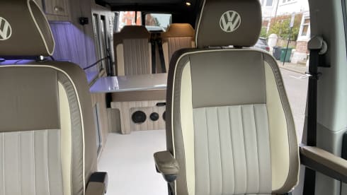 Tallulah – New Conversion 2019 Long Wheel Base 4 berth VW campervan 