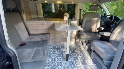 Gijs – 4p Volkswagen campervan from 2010