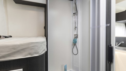 Roller 84 – ROLLER TEAM 284TL 5PERS. AUTOMATIQUE 2023 ENTIÈREMENT ÉQUIPÉE!