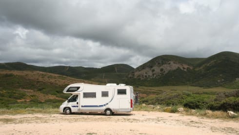 Mc Louis  – With the whole family on a camper trip!