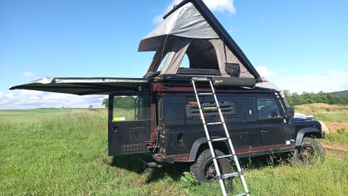 2p Land Rover rooftop from 2001