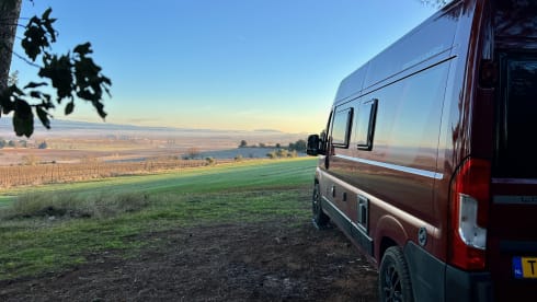 Rode rakker –  Rare & luxurious camper with 2 fixed beds for 4p (2020) 