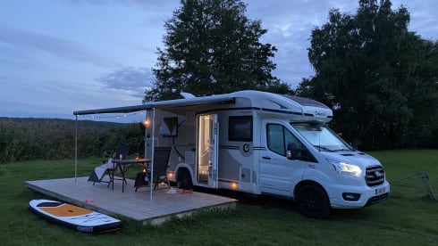 Luxe gezinscamper – Chausson 720 Titanium Premium Nordic Edition