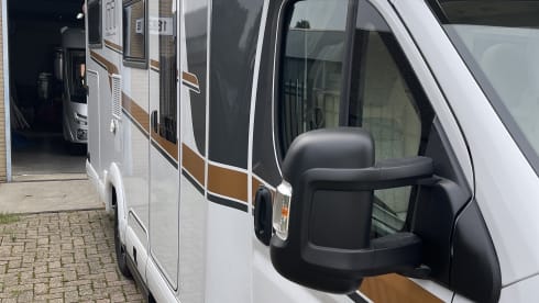 2p Malibu semi-integrated uit 2024