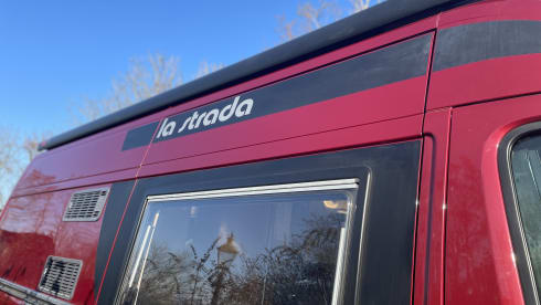 Fiat La Strada bus camper automatic incl. solar panels!