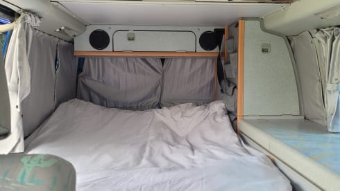 4p Volkswagen bus from 2001