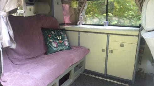 Sneeuwwitje – 4p Volkswagen campervan from 1991