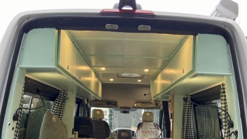 Greetadventure –  Sprinter, completely self-sufficient