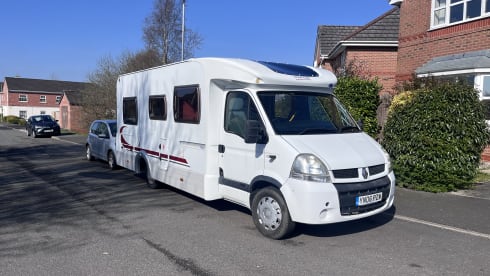 Alfie – 4 berth Renault semi-integrated from 2006