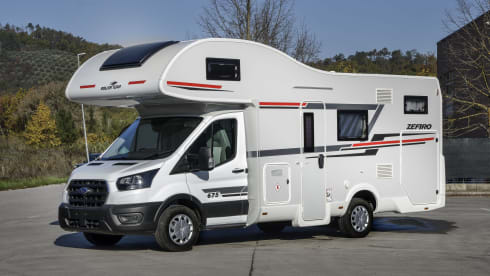 6 berth Luxury motorhome