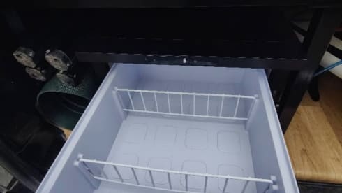 2p Volkswagen bus uit 2015