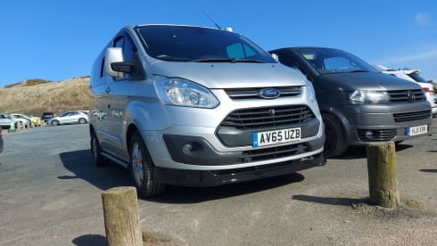 Kernow Cruiser – 2015 Luxury 2 Berth Transit Custom