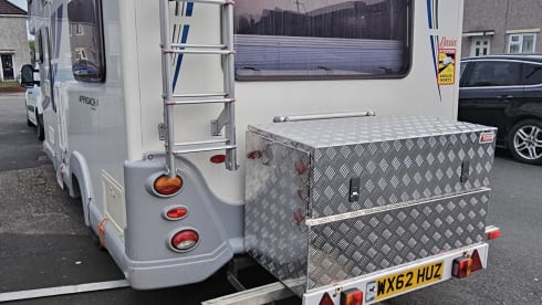 Basia. – 6 berth 6 passengers Bailey Approach on Peugeot Boxer