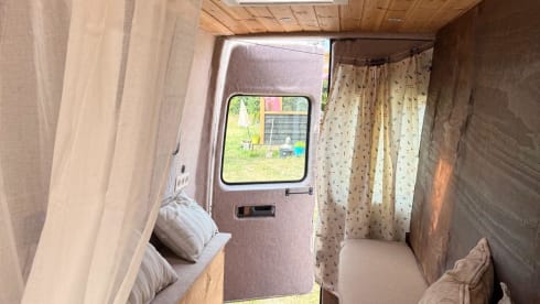 The cozy camper – Freedom on four wheels – our Mercedes Sprinter camper