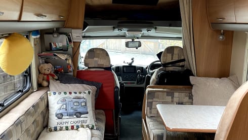 Swifty – Cosy 4 berth motorhome for all your family adventures.....