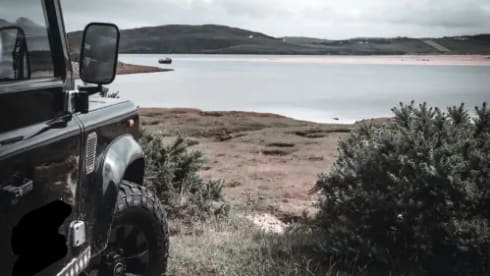 Landrover Defender 110 With Tentbox Accommodation 