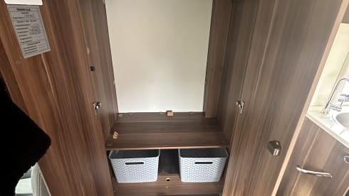 Merther – Roller Team 746 6 Berth
