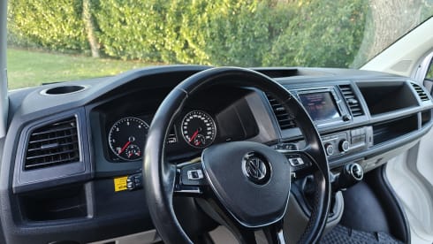 De Busss – 2p Volkswagen bus uit 2015
