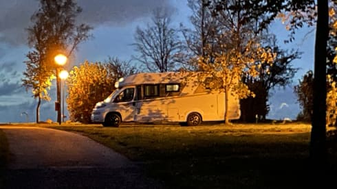 Mc Louis Carat – McLouis Carat 5pers. Semi-integrated from 2020