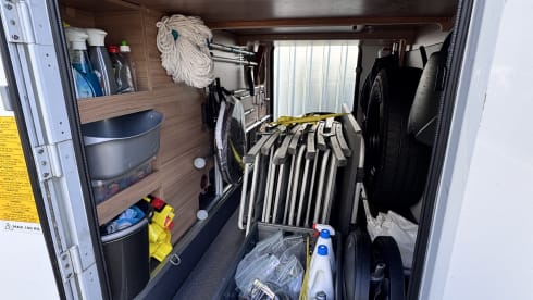 Camper Ledder – 5p Adria Mobil semi-integrato dal 2018