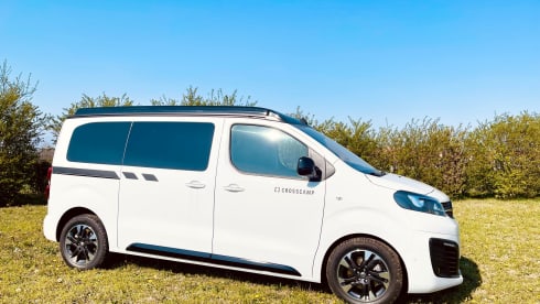 TRAVEL A-CROSS – City Van Cross Camp Flex