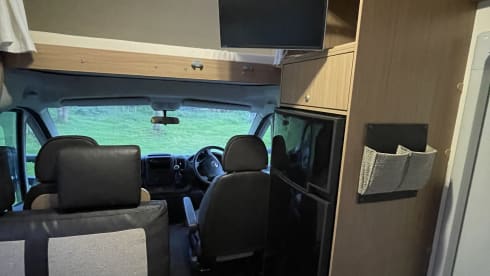 6 berth Sun Living A49DP