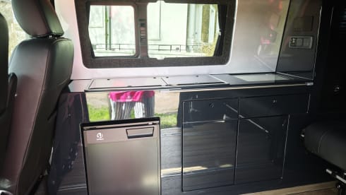 Freedom Kamper – Camping-car Volkswagen 4 places à partir de 2023