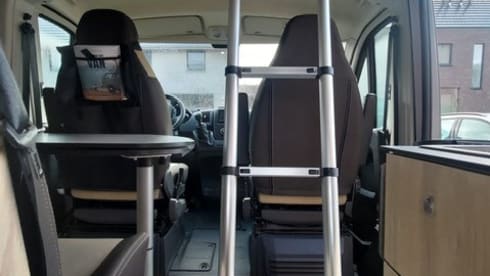 Clever Van with roof tent (4 persons) - Built in 2022