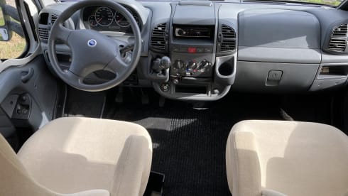 4p Bürstner semi-integrated uit 2005