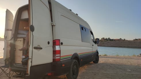 Desire – Mercedes-Benz Wohnmobil mit 2 Schlafplätzen aus dem Jahr 2007