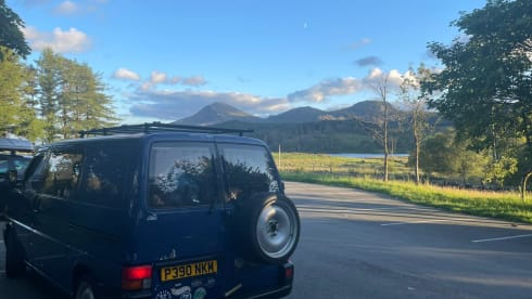 Mr Blue Sky  –  Volkswagen Campervan von 1997