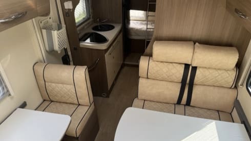 6 berth Ford transit chausson from 2015