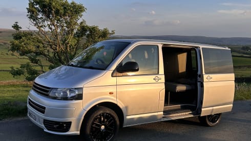 Luxury VW T5 Campervan For hire, 2 Berth
