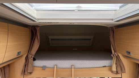 Laika alcove from 2007, pets are not a problem