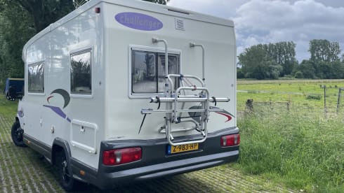 Camping-car 4 personnes soigné et complet de 2001