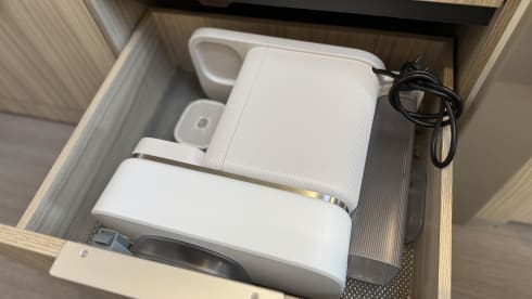 60 Years Edition – 3p Adria Mobil semi-integrated uit 2026