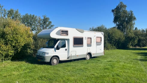 Koofie – 4p Knaus alcove from 2002