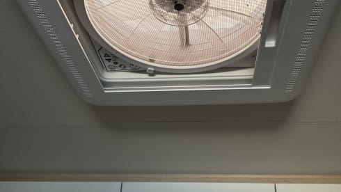 4p integral with air conditioning