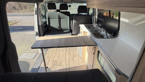 Volkswagen Campervan mit 4 Schlafplätzen ab 2020