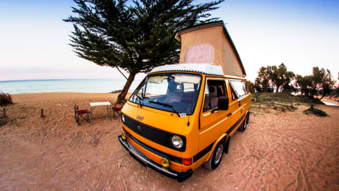 Johnattend – Combi VW T25 T3 4/5 People Van Converted Westfalia